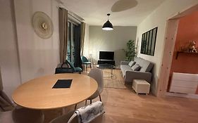 La Madeleine - Spacious, Baby Equipments